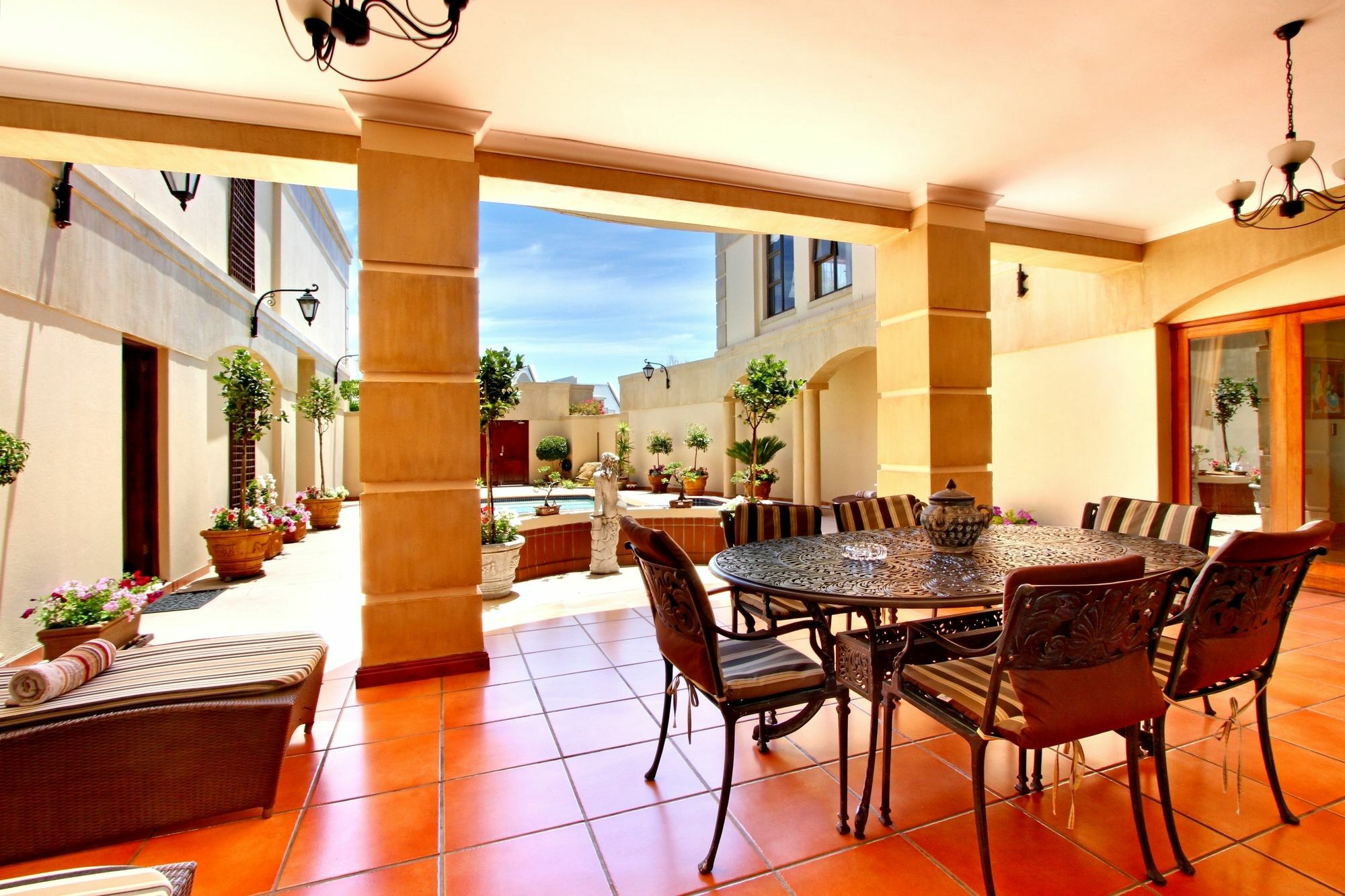 Casa Mia Guesthouse Table View Exterior photo
