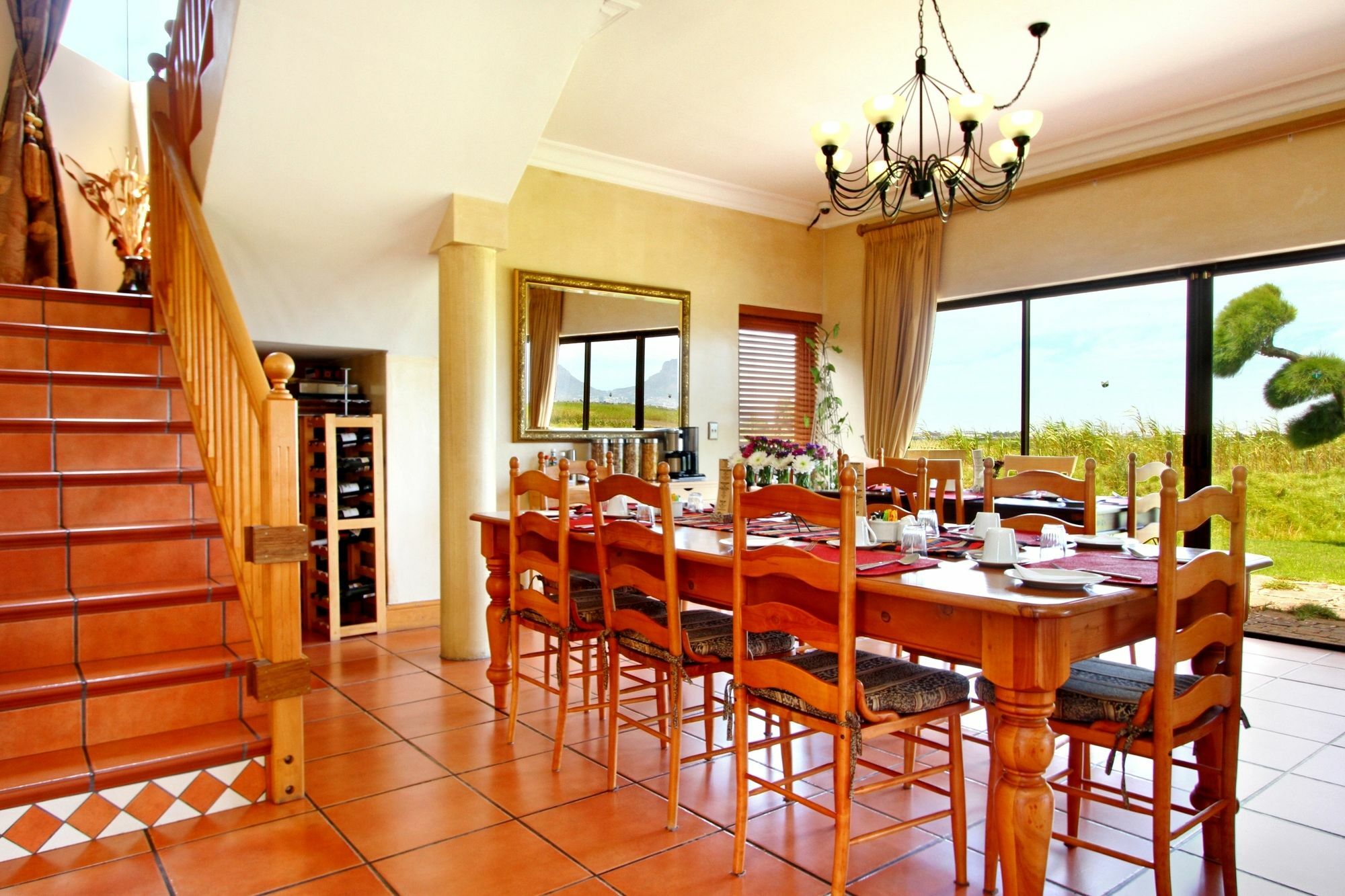 Casa Mia Guesthouse Table View Exterior photo